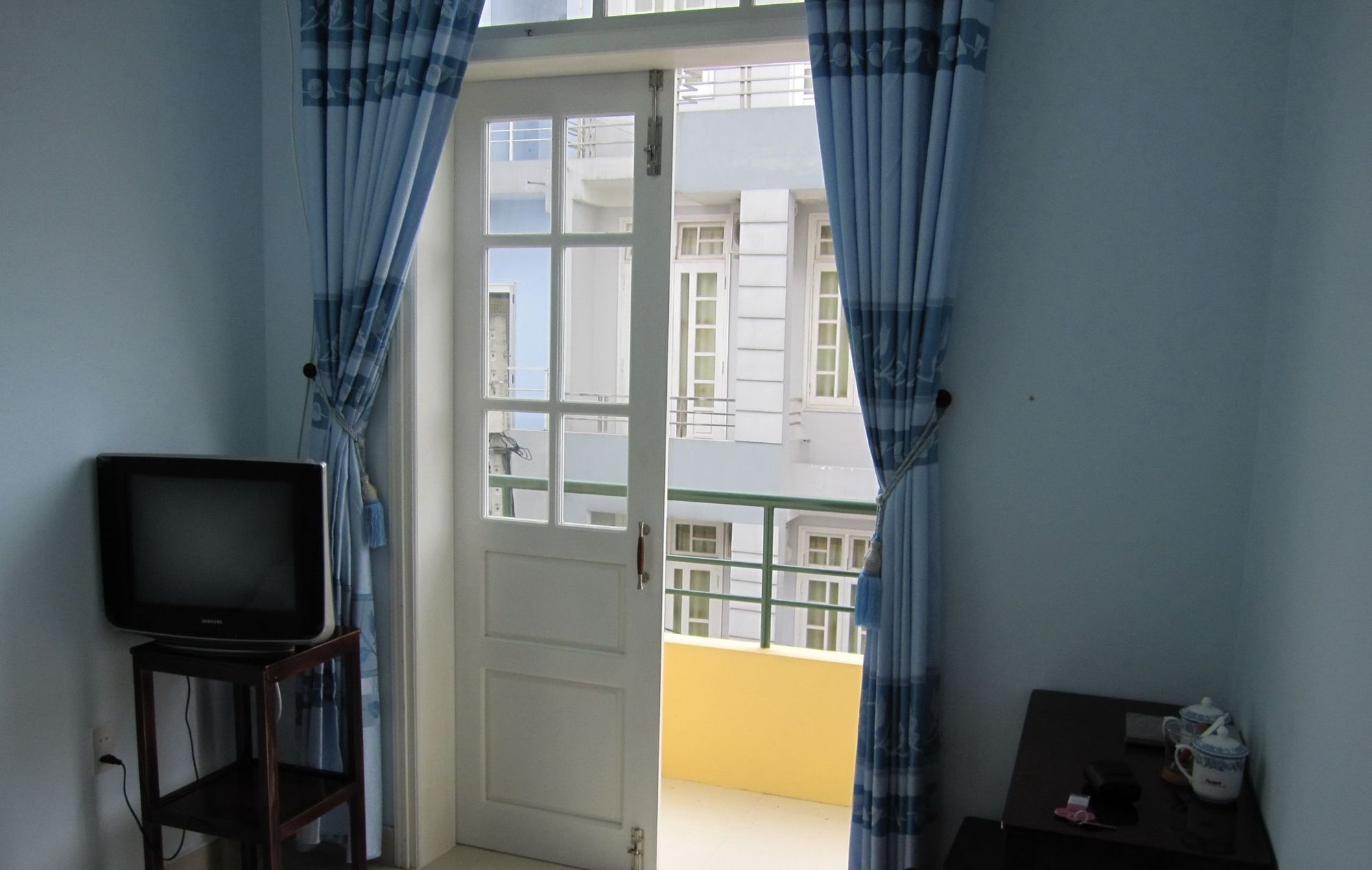 Hoa Cuc Xanh Mini Hotel Хюэ Экстерьер фото